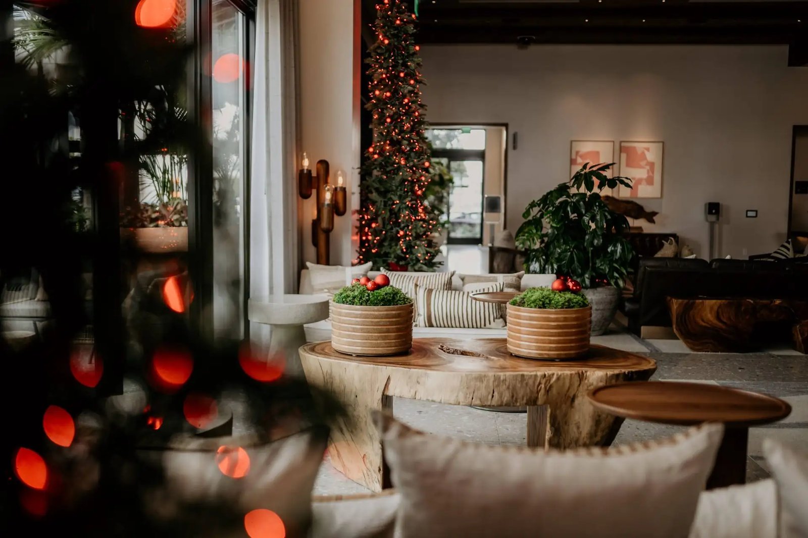Mission Pacific Beach Resort, vibe