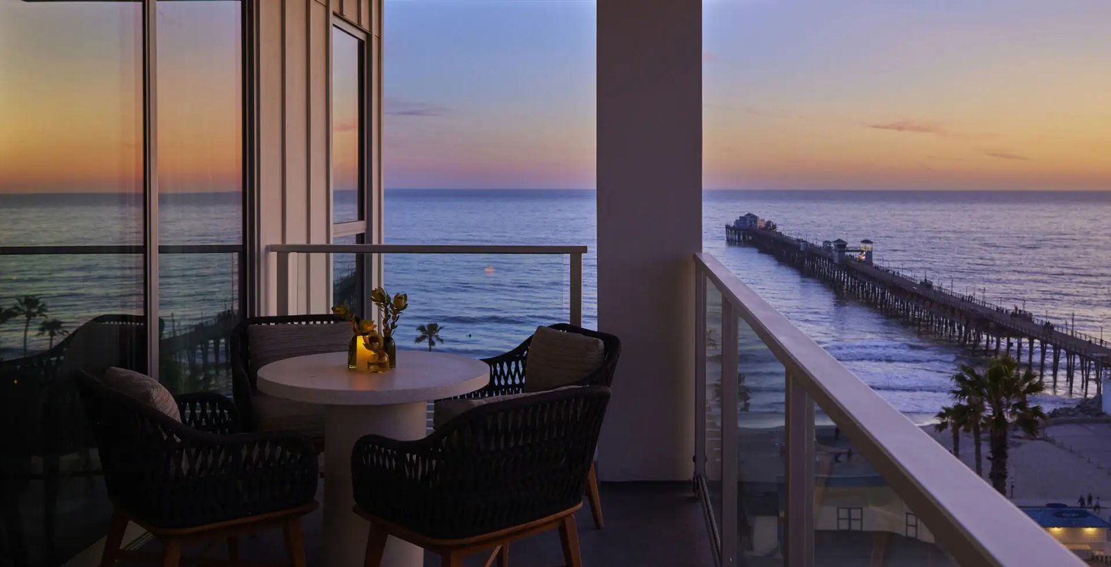 Mission Pacific Beach Resort, vibe