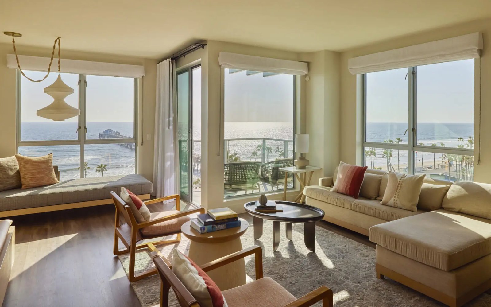 Mission Pacific Beach Resort, rooms
