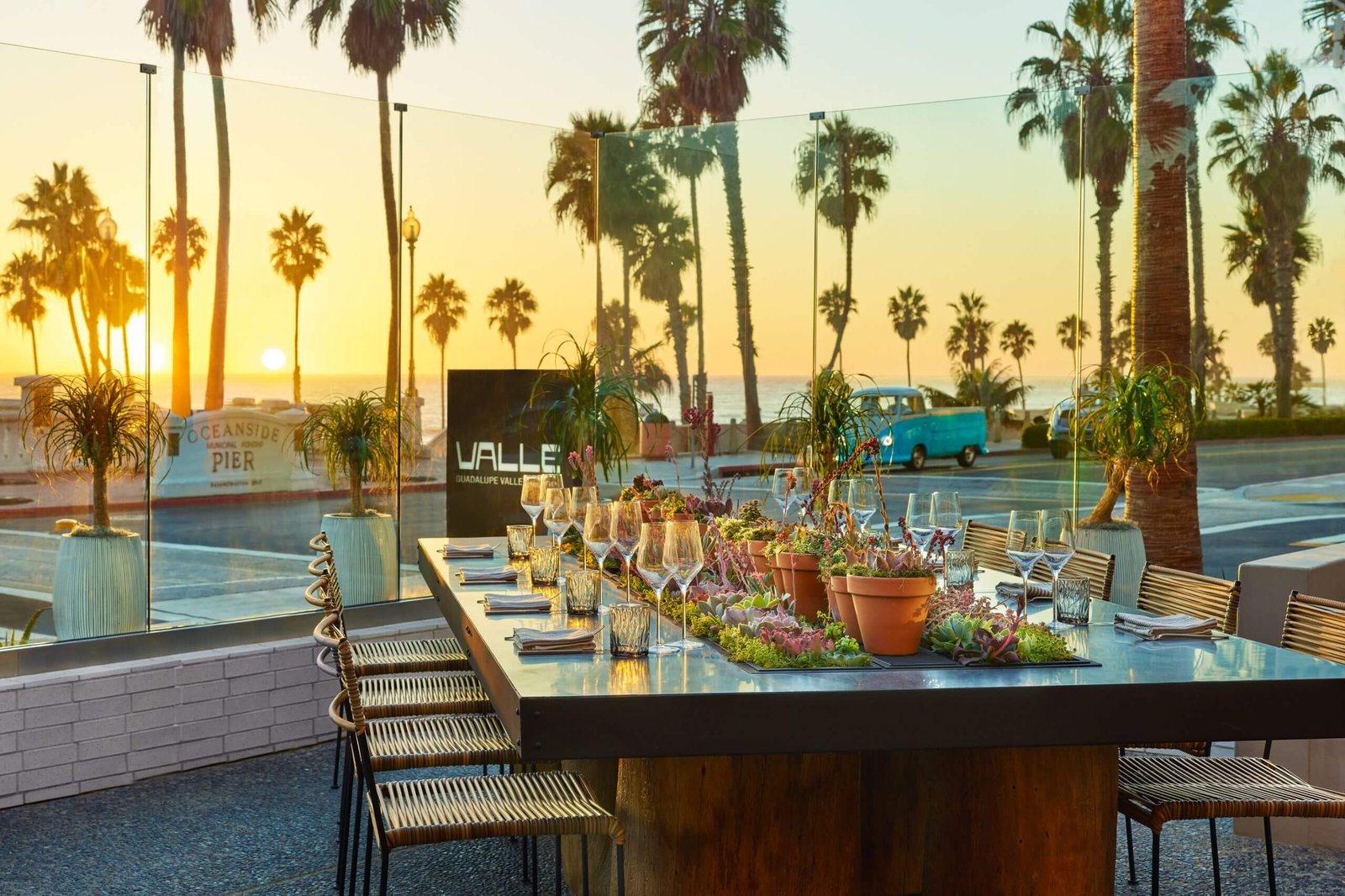 Mission Pacific Beach Resort, eat & drink