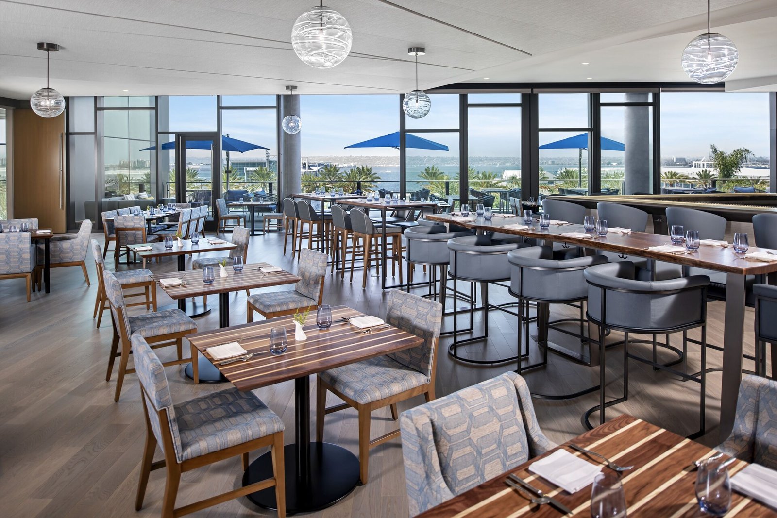 InterContinental San Diego by IHG, vistal bar + restaurant