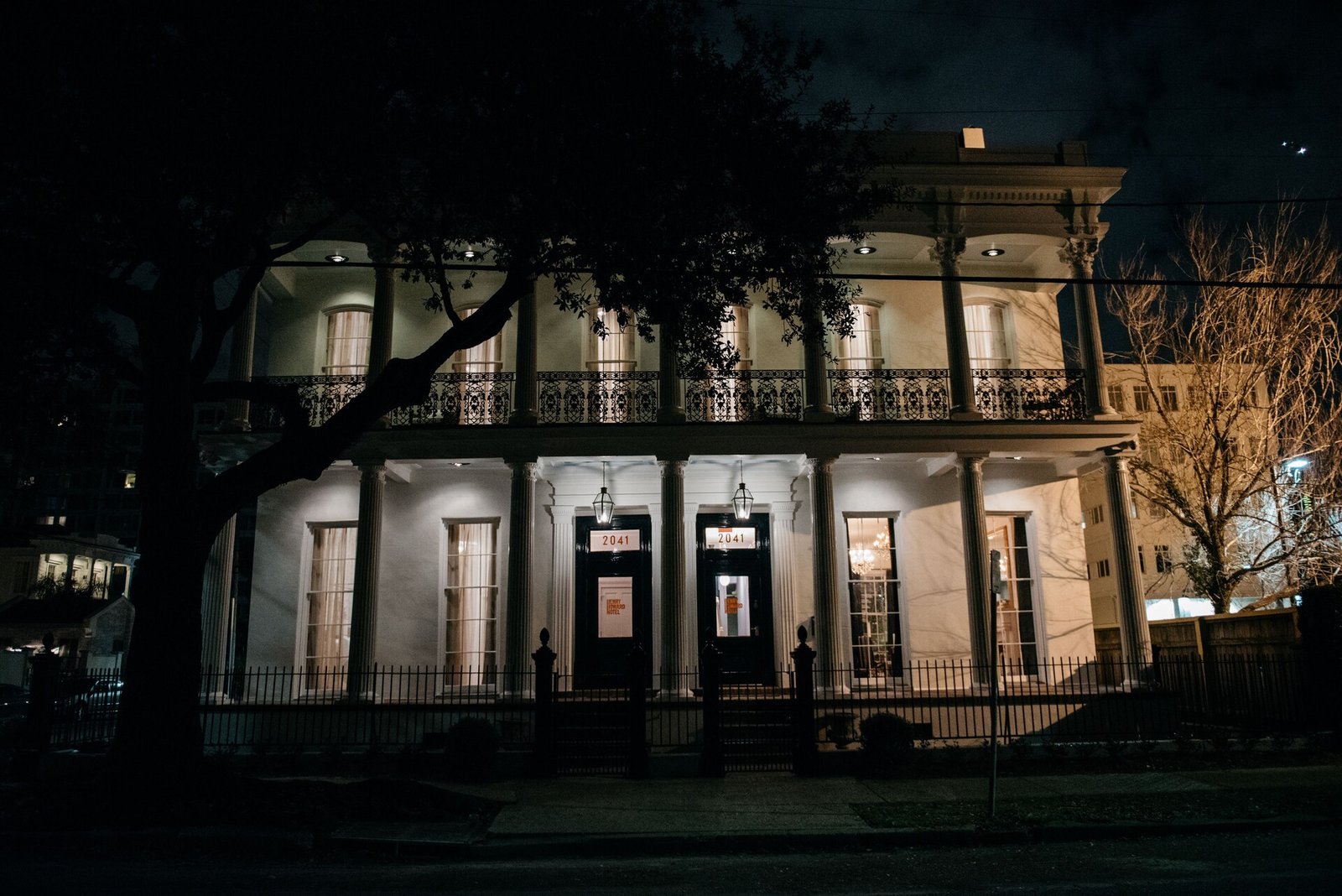 Henry Howard Hotel, backstory