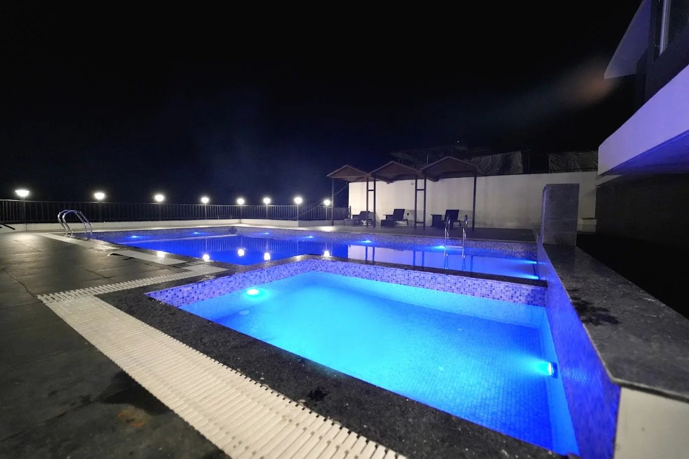 DN Resort, the pool