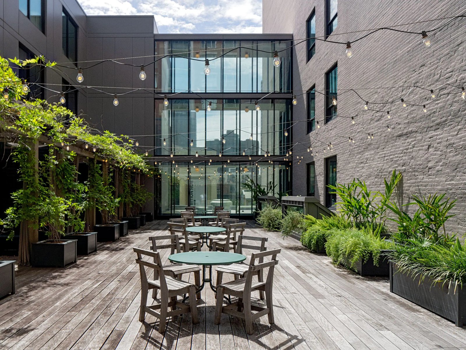The Barnett - JDV by Hyatt, vibe