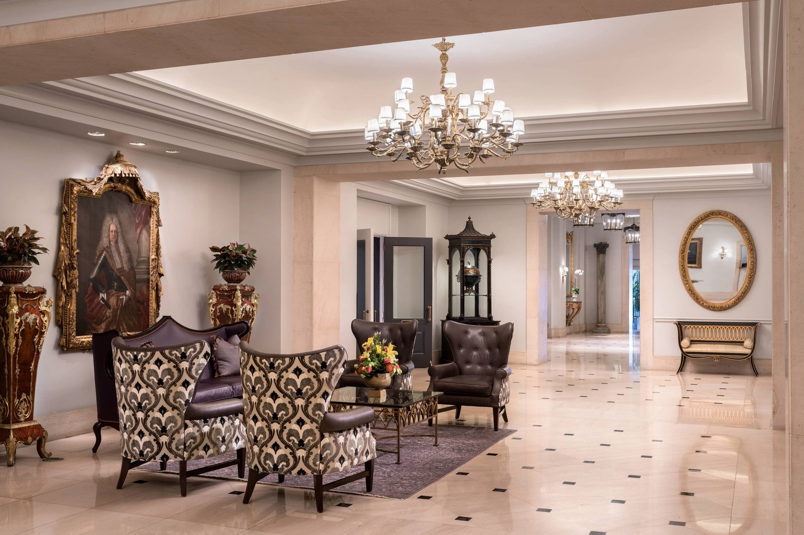 The Ritz-Carlton, New Orleans, vibe