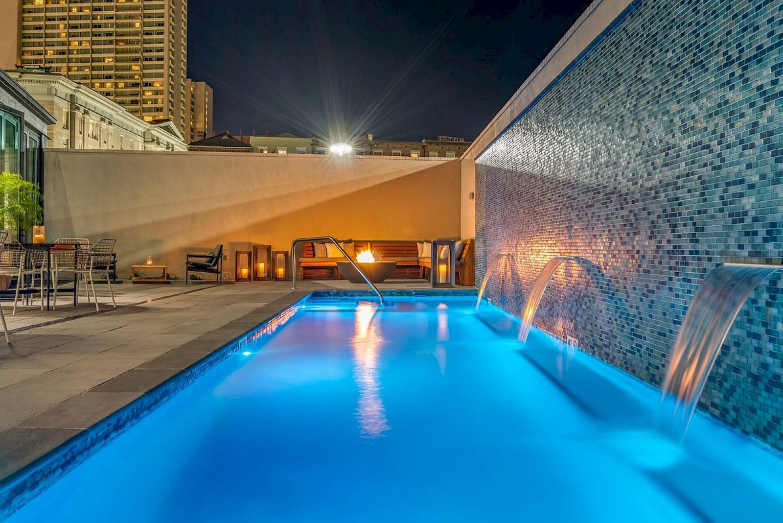 ONE11 Hotel