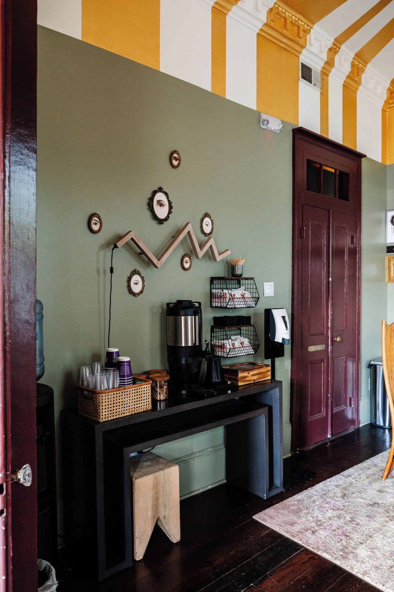 The Frenchmen New Orleans by Kasa, vibe