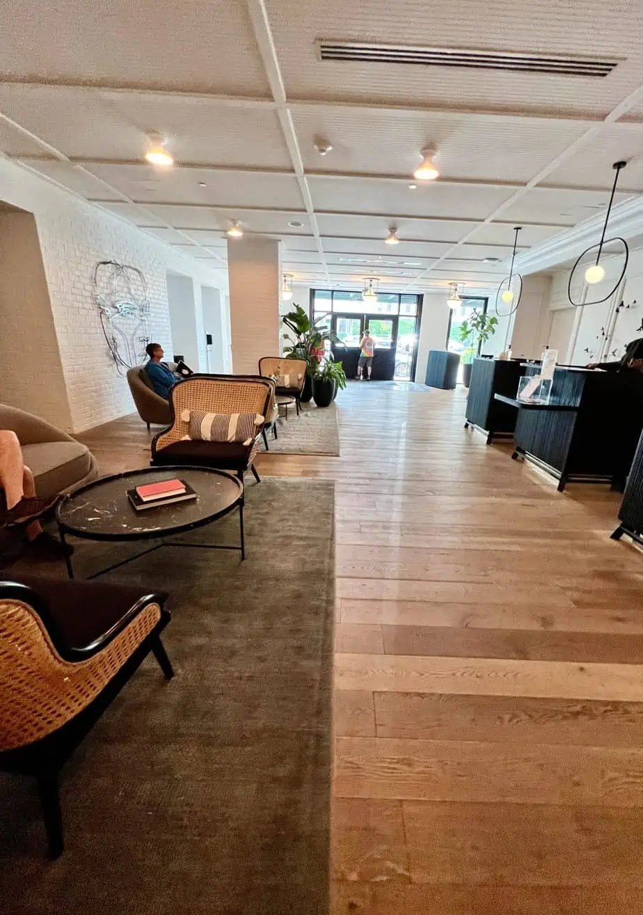 Kimpton Hotel Fontenot, vibe