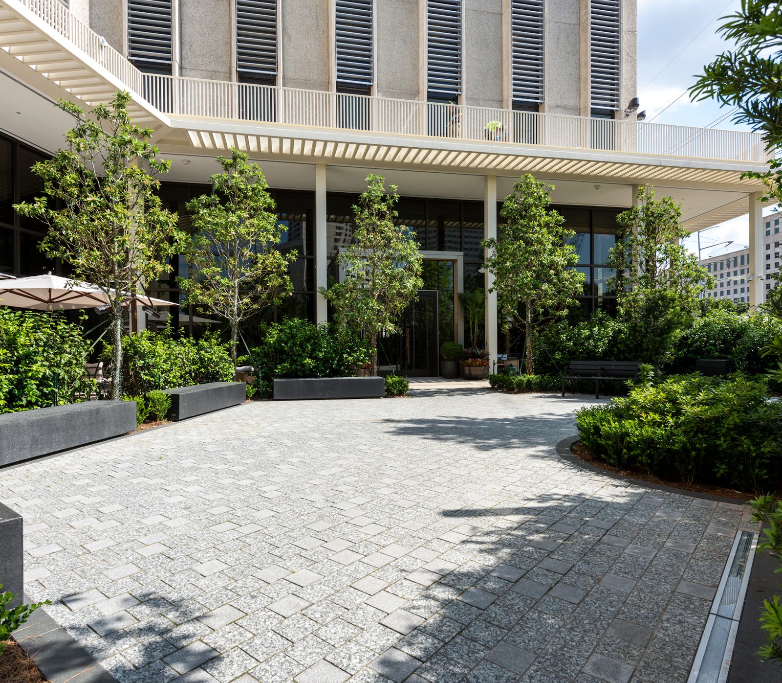 Four Seasons Hotel New Orleans, vibe