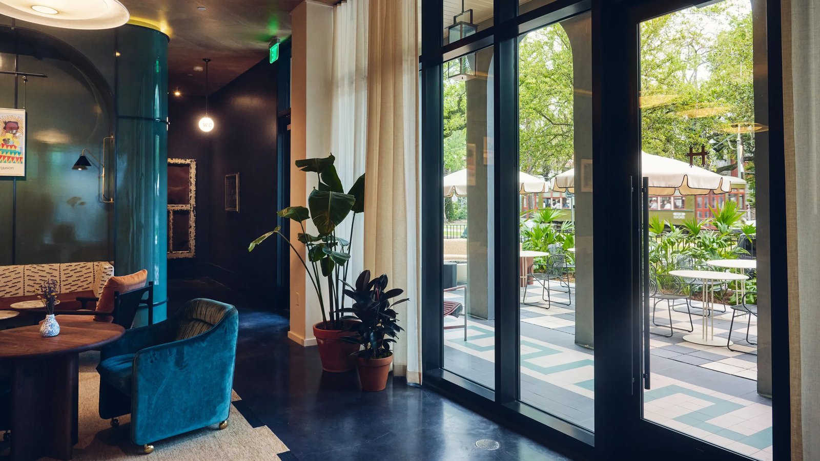 Hotel Henrietta, vibe