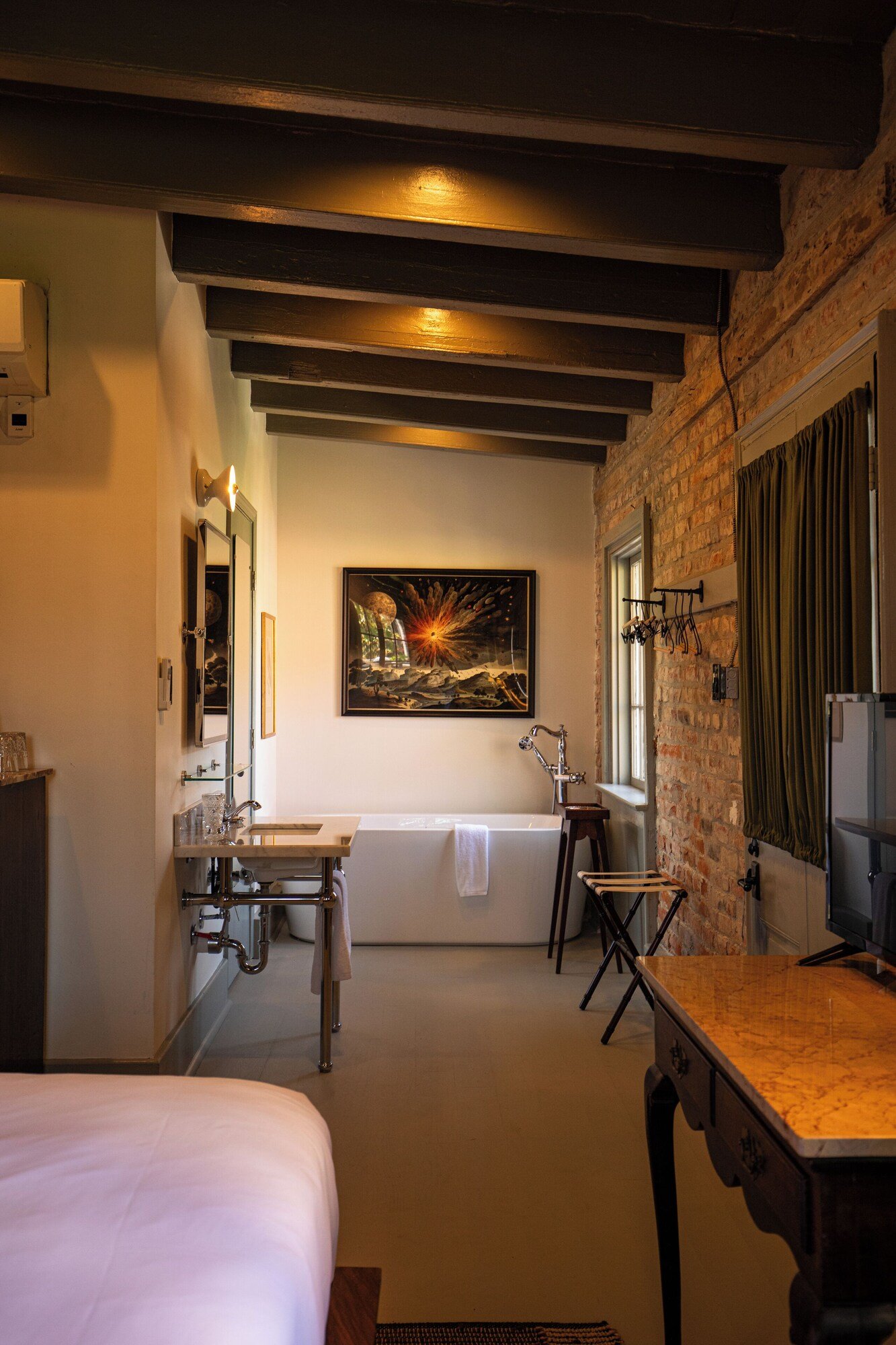 The Celestine, rooms