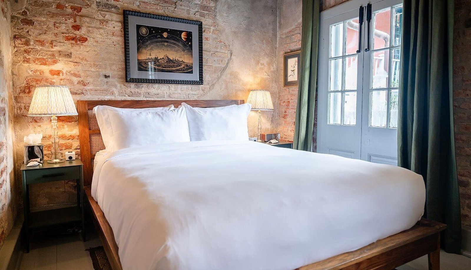 The Celestine, rooms