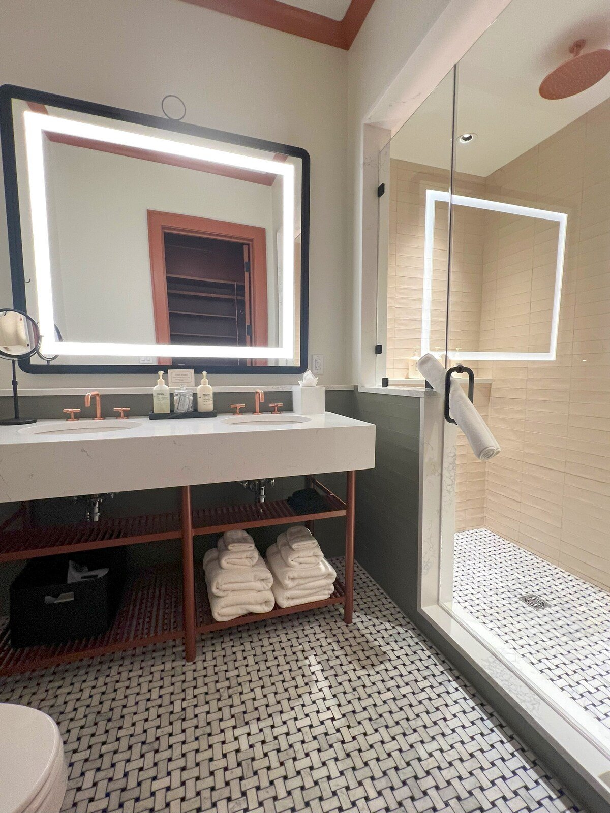 Copper Vine Inn, rooms