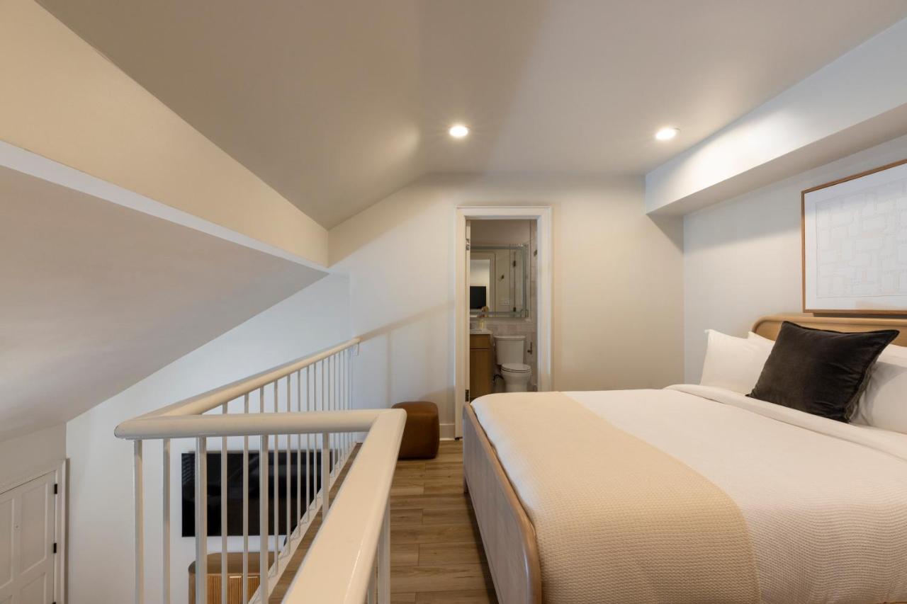 The Garden District Hotel, rooms