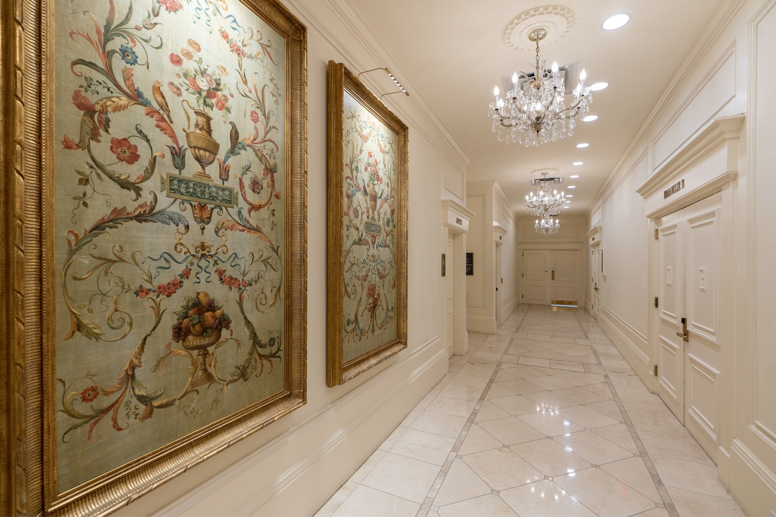 Hotel Monteleone, vibe