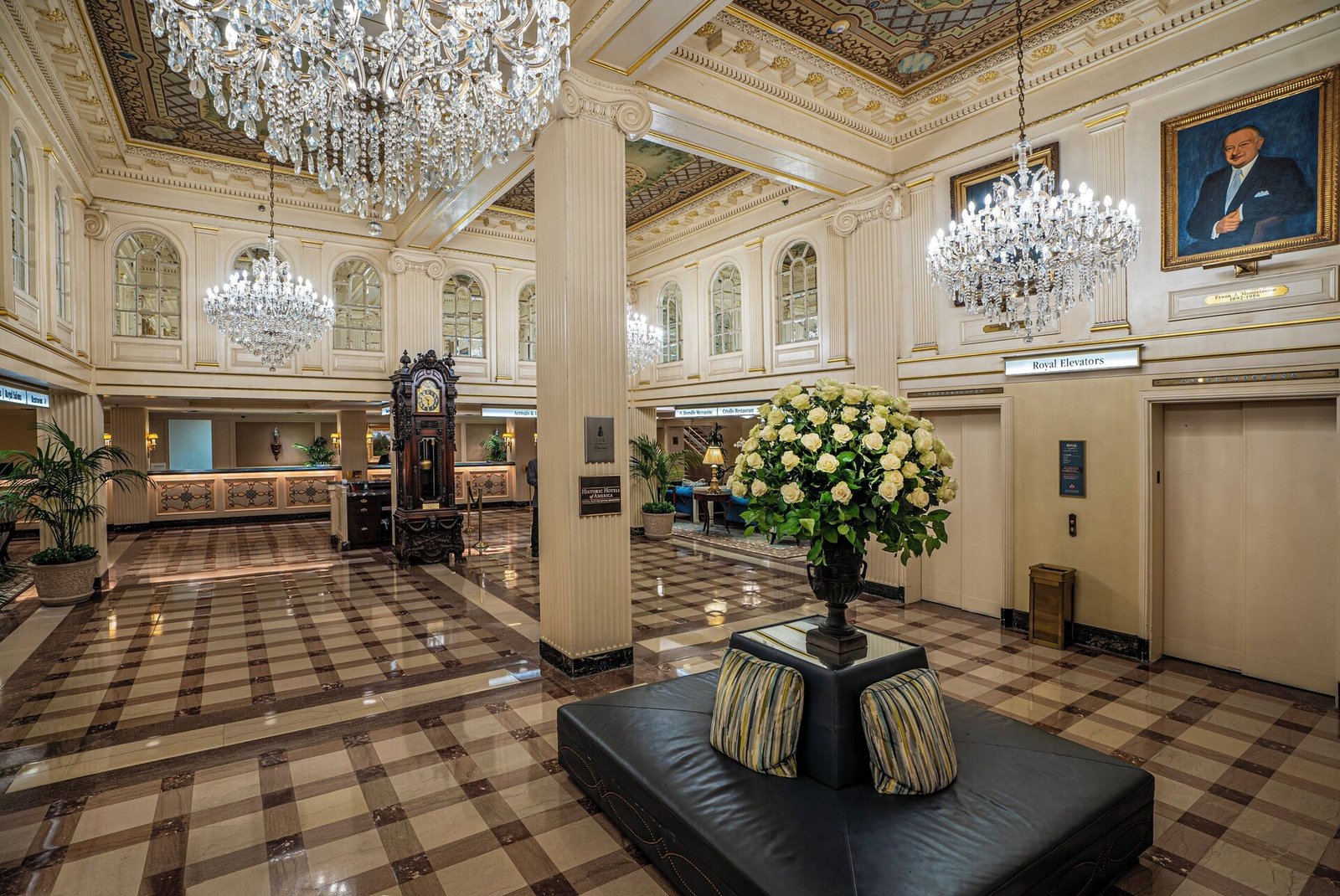 Hotel Monteleone, vibe
