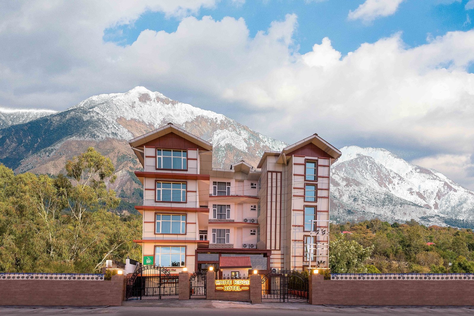 White Ridge Hotel — backstory