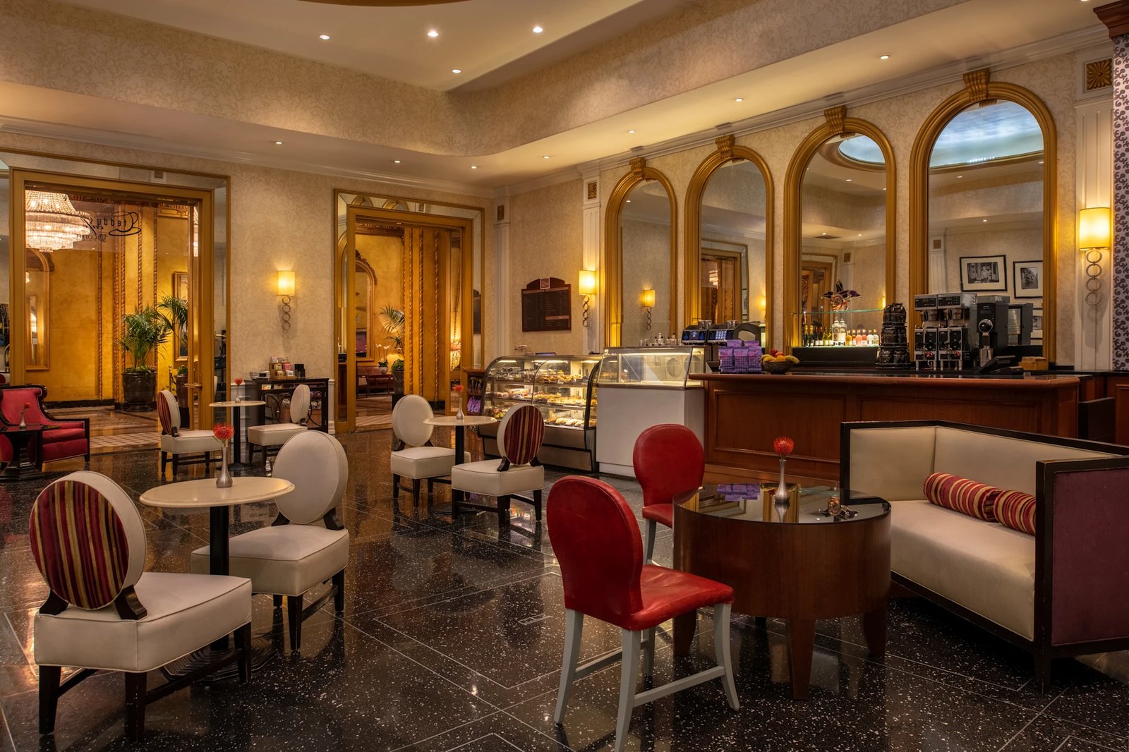 The Roosevelt New Orleans, A Waldorf Astoria Hotel, eat & drink