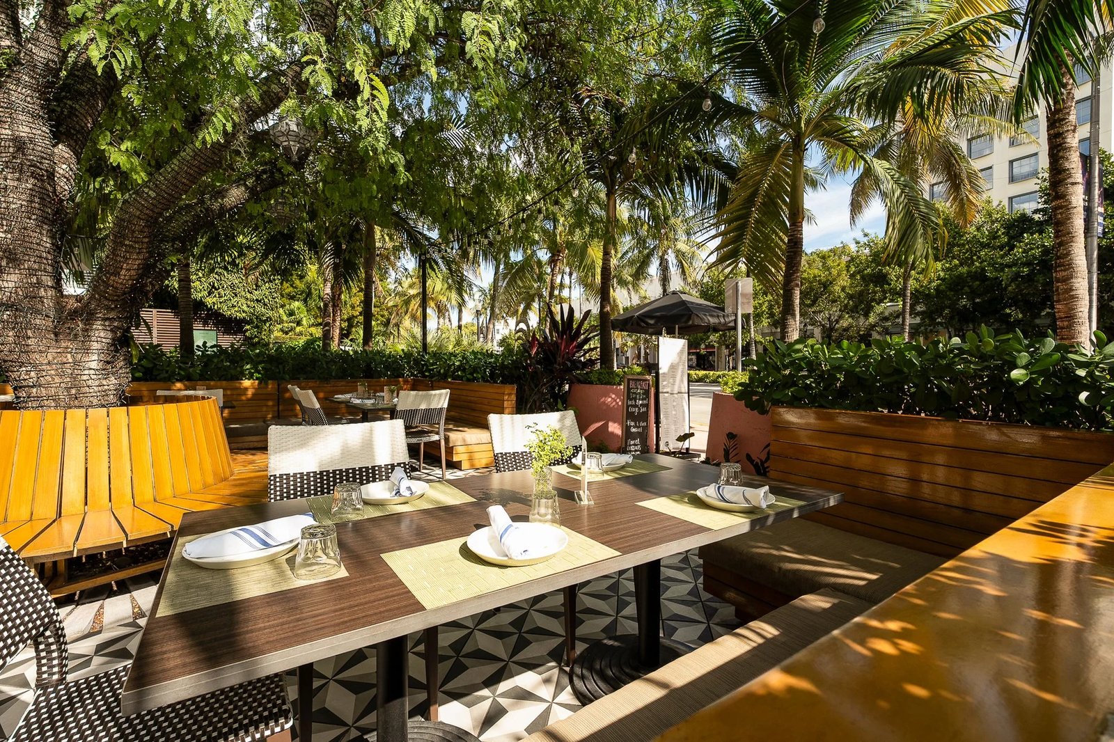 Angler's Hotel Miami Beach, vibe