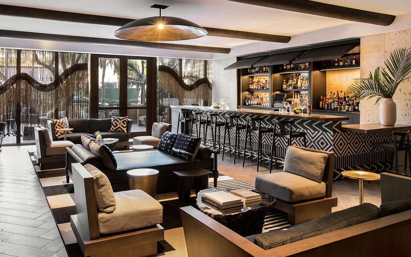 Angler's Hotel Miami Beach, eat & drink