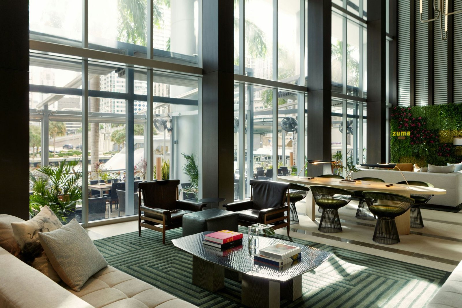 Kimpton EPIC Hotel, vibe