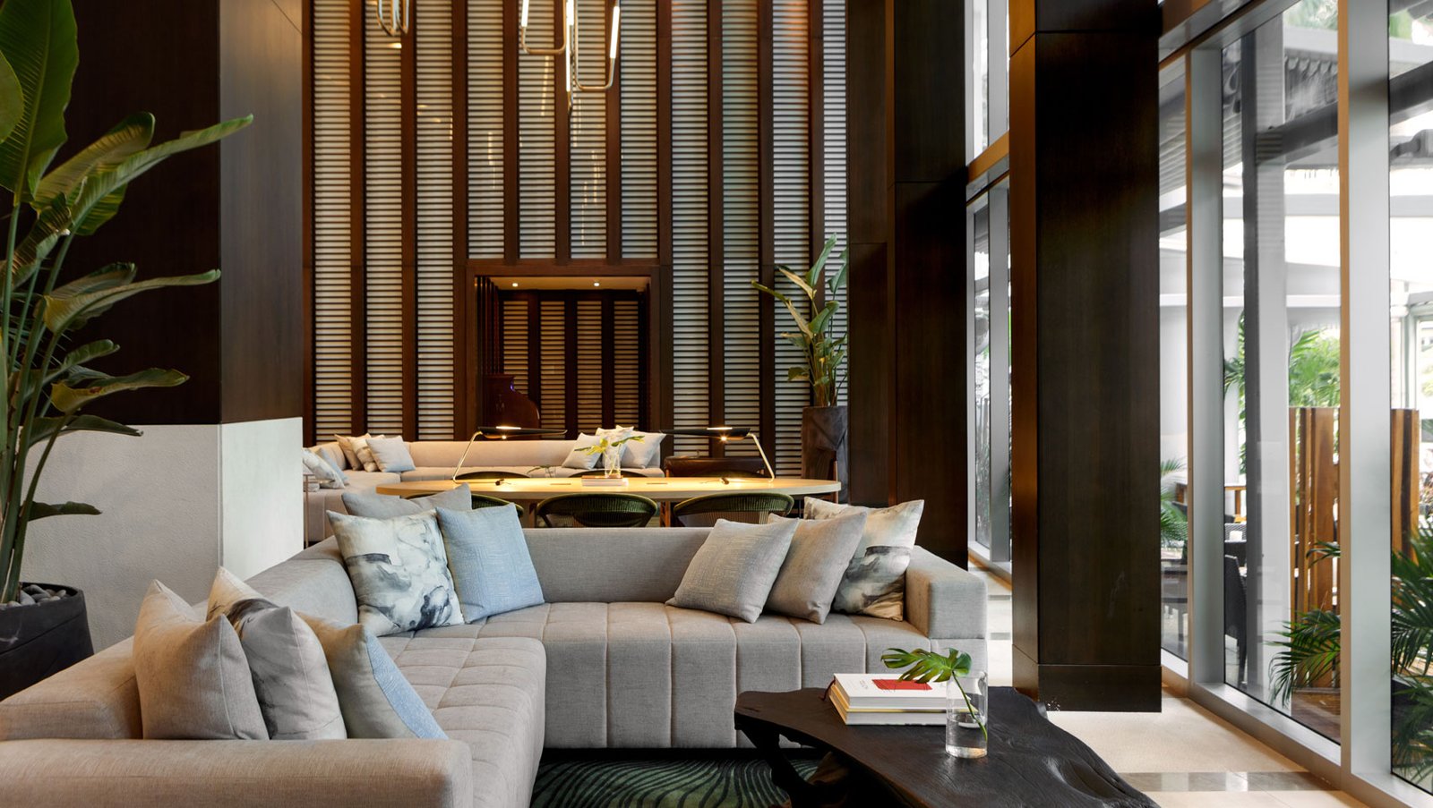 Kimpton EPIC Hotel, vibe