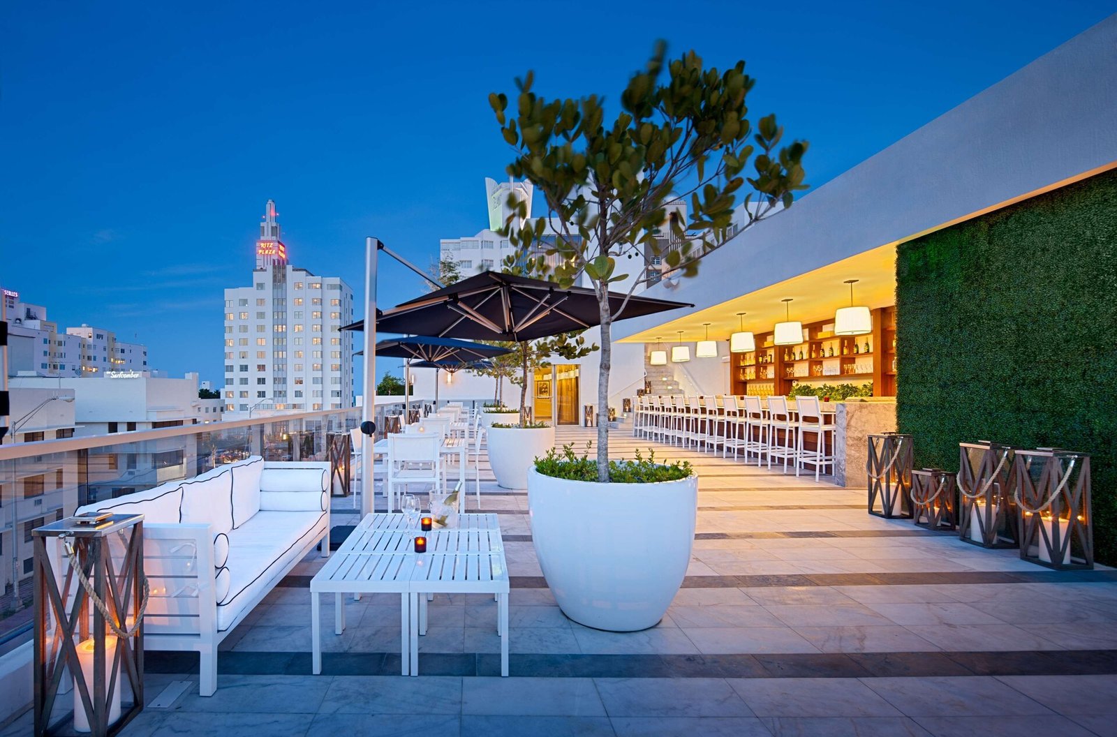 Gale South Beach, Curio Collection by Hilton, eat & drink