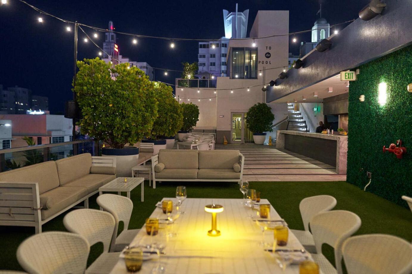 Gale South Beach, Curio Collection by Hilton, eat & drink