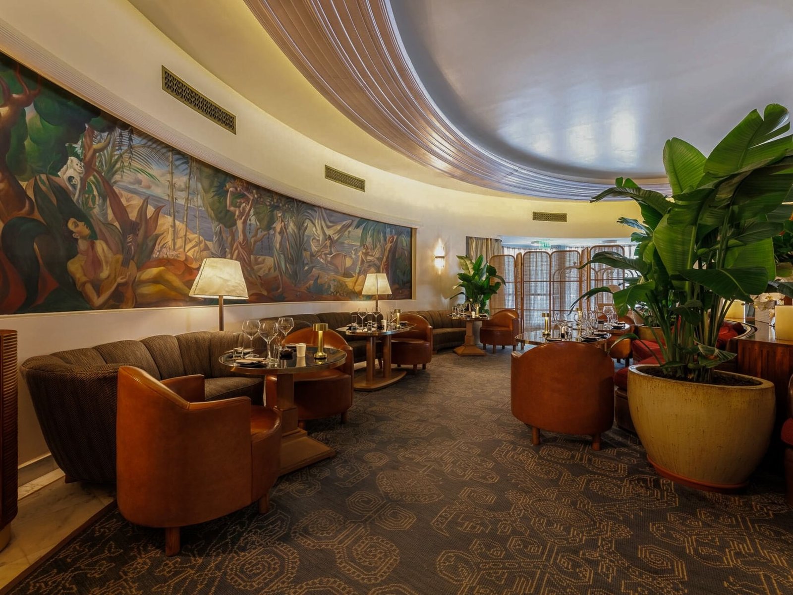 The Plymouth South Beach, eat & drink