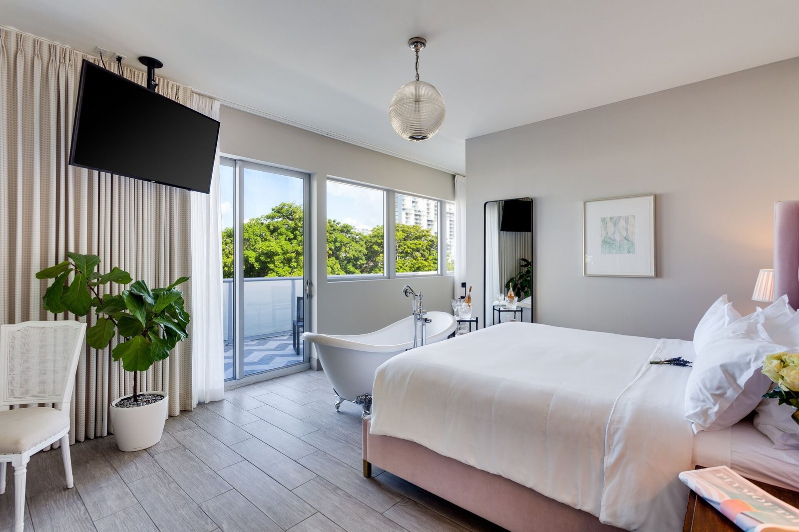 The Plymouth South Beach, rooms