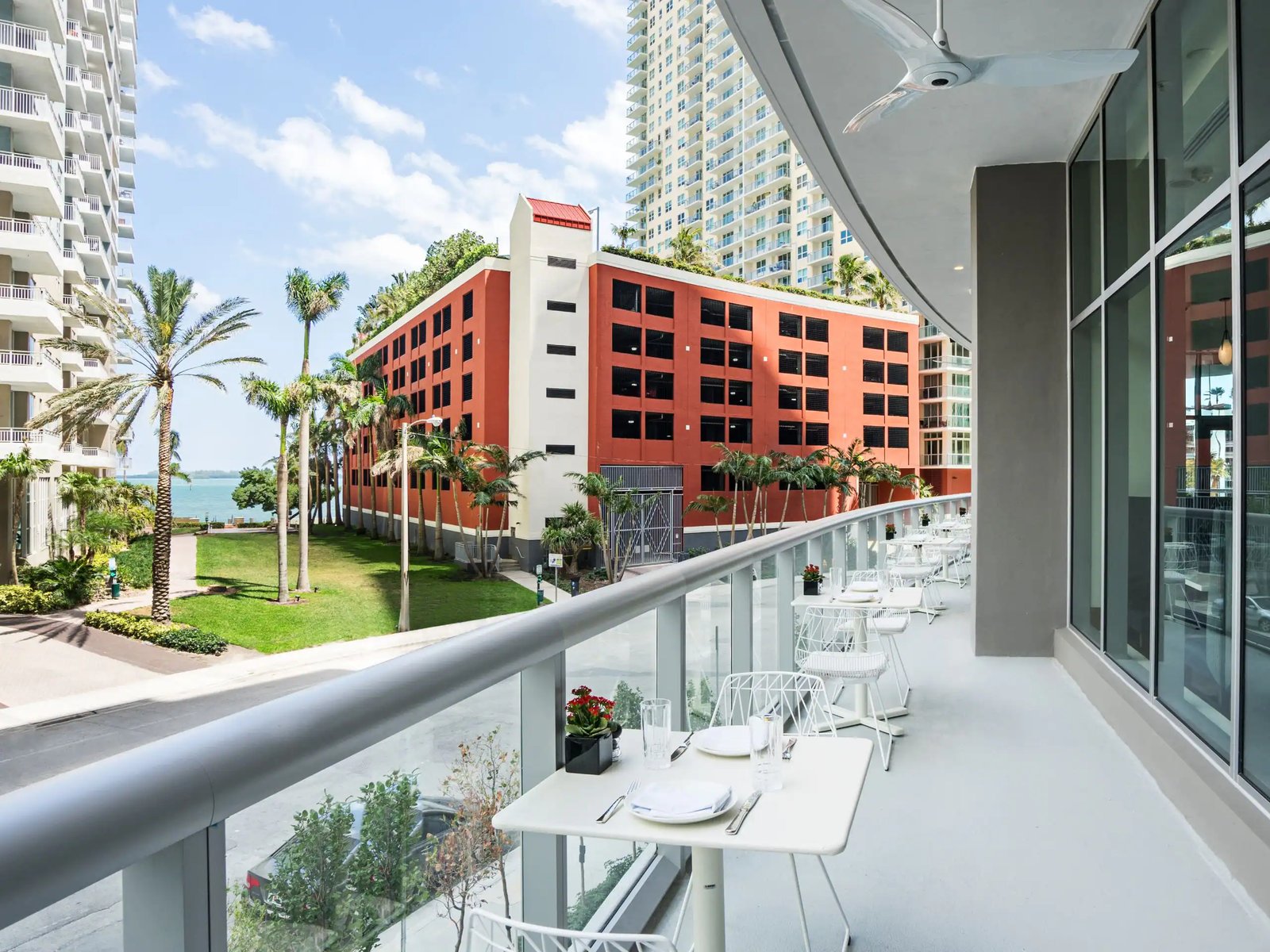 Hyatt Centric Brickell Miami, caña restaurant and lounge