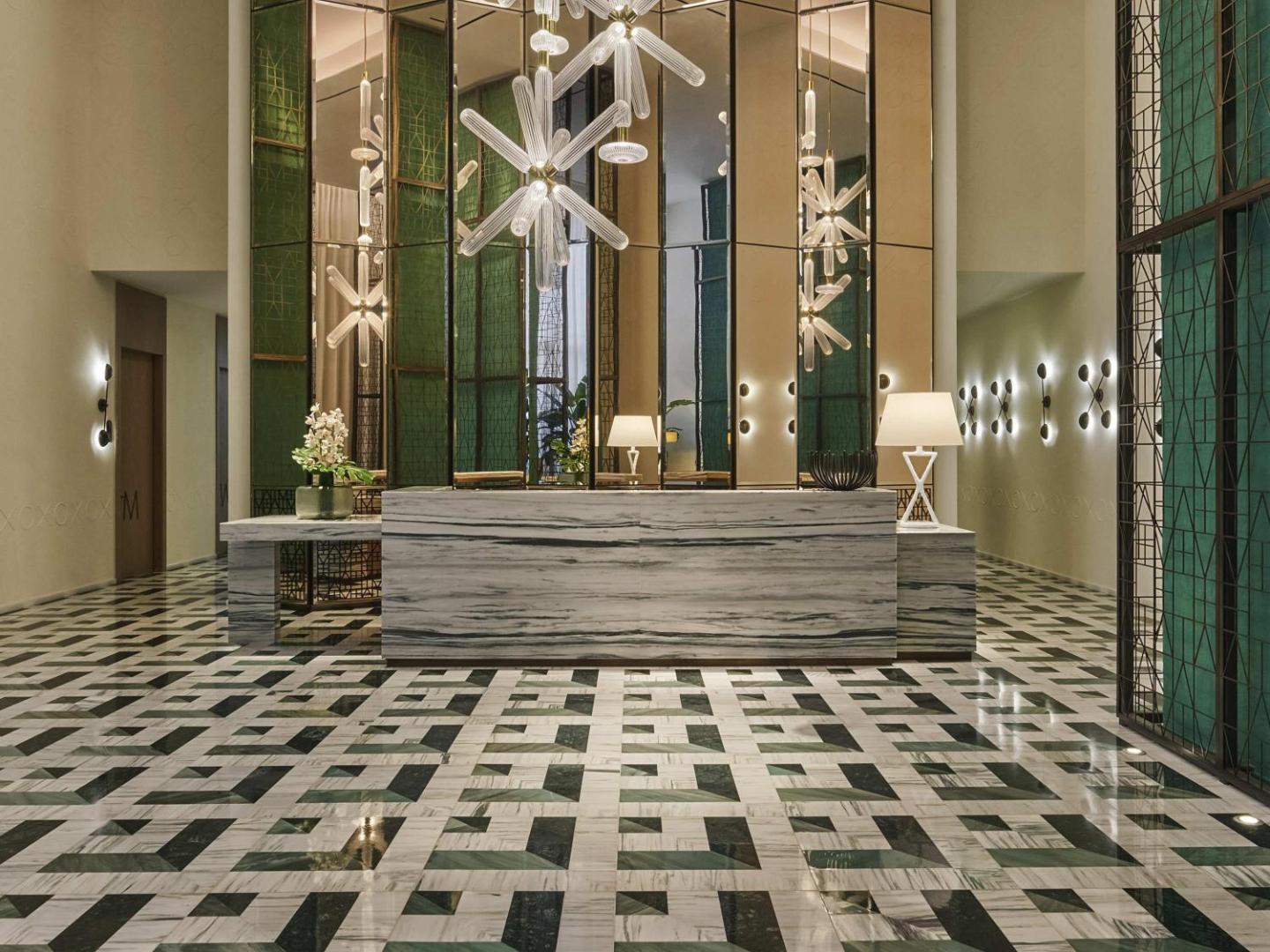 SLS LUX Brickell