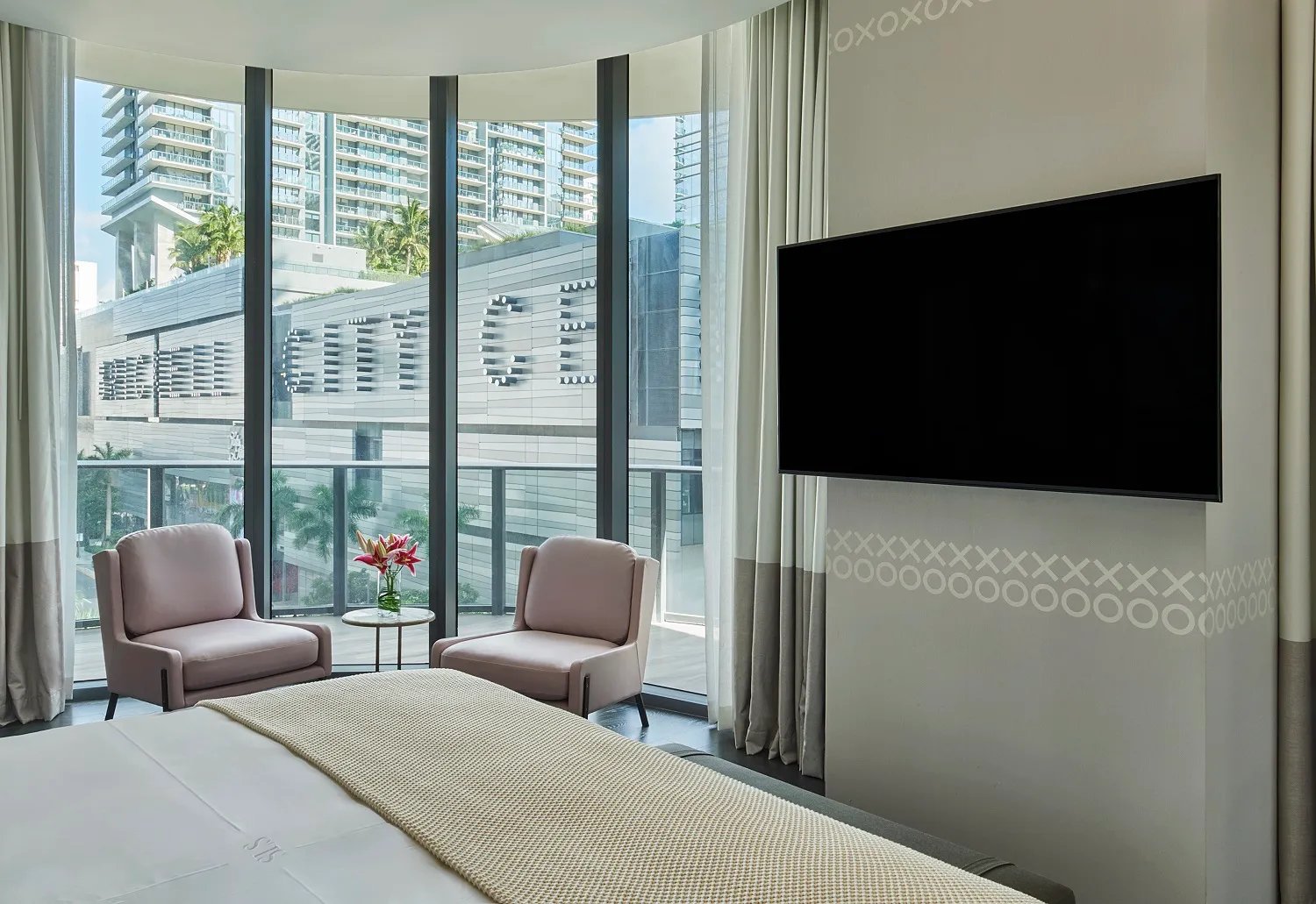 SLS LUX Brickell, rooms