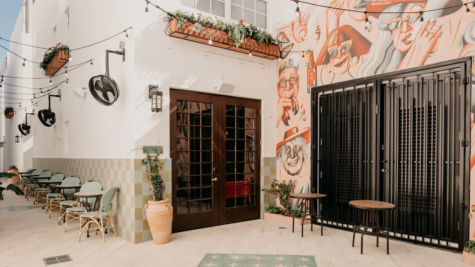 Esmé Miami Beach, vibe