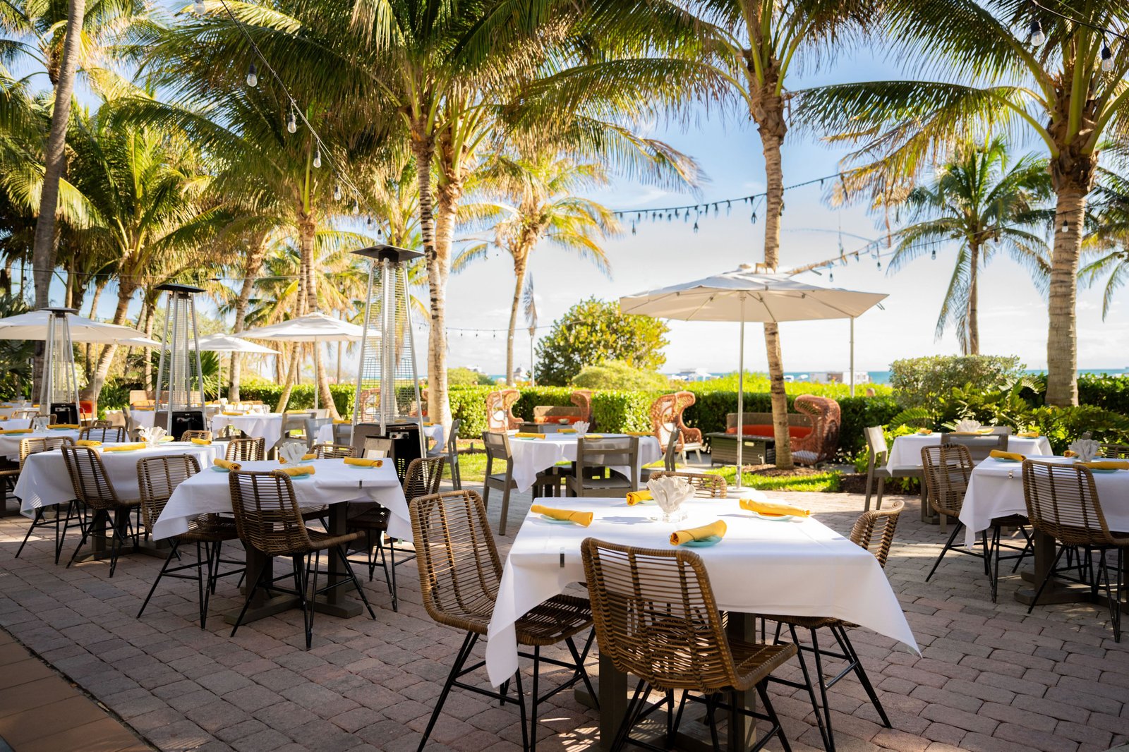 The Ritz-Carlton, South Beach, dilido beach bar