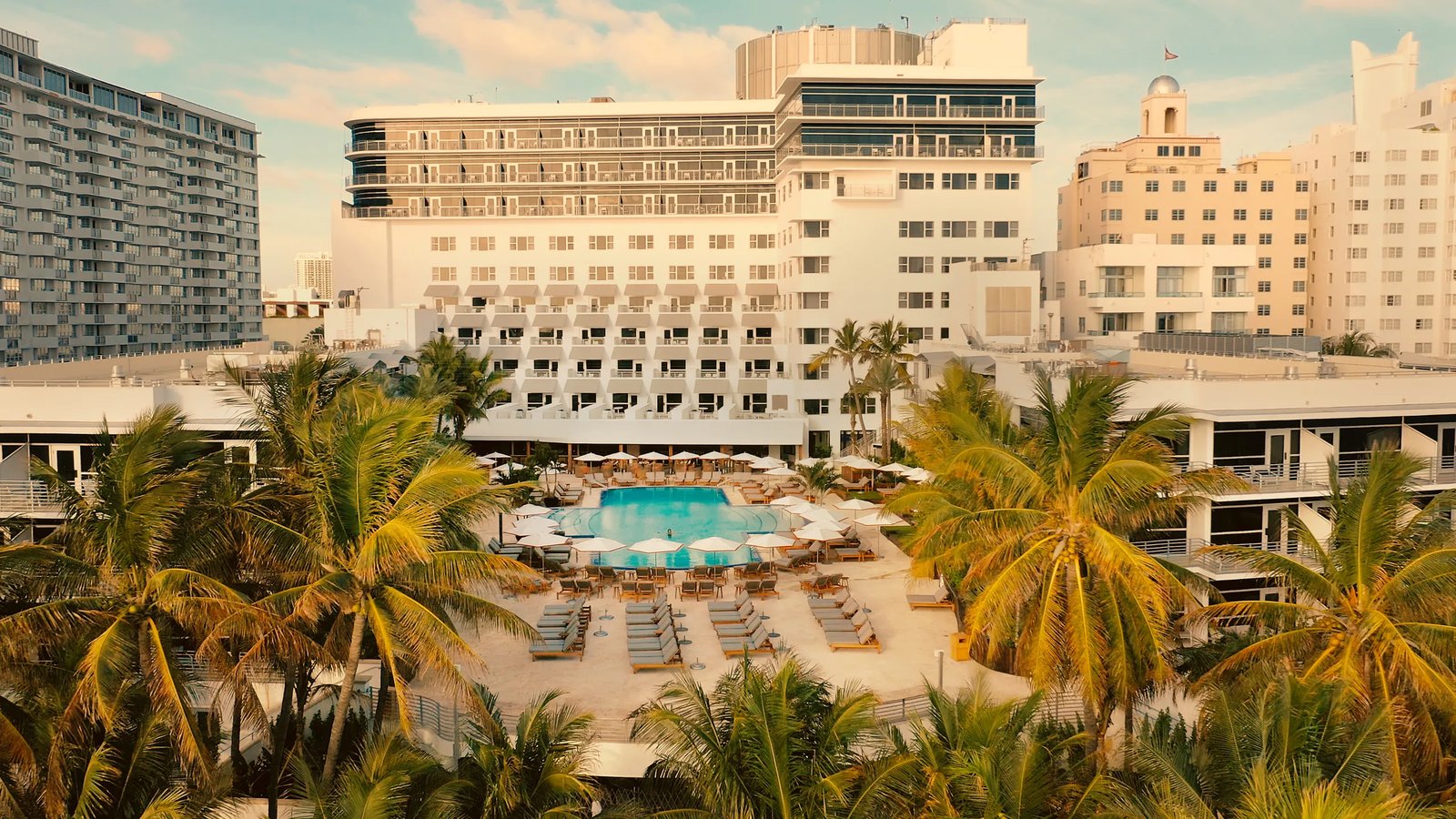 The Ritz-Carlton, South Beach, vibe