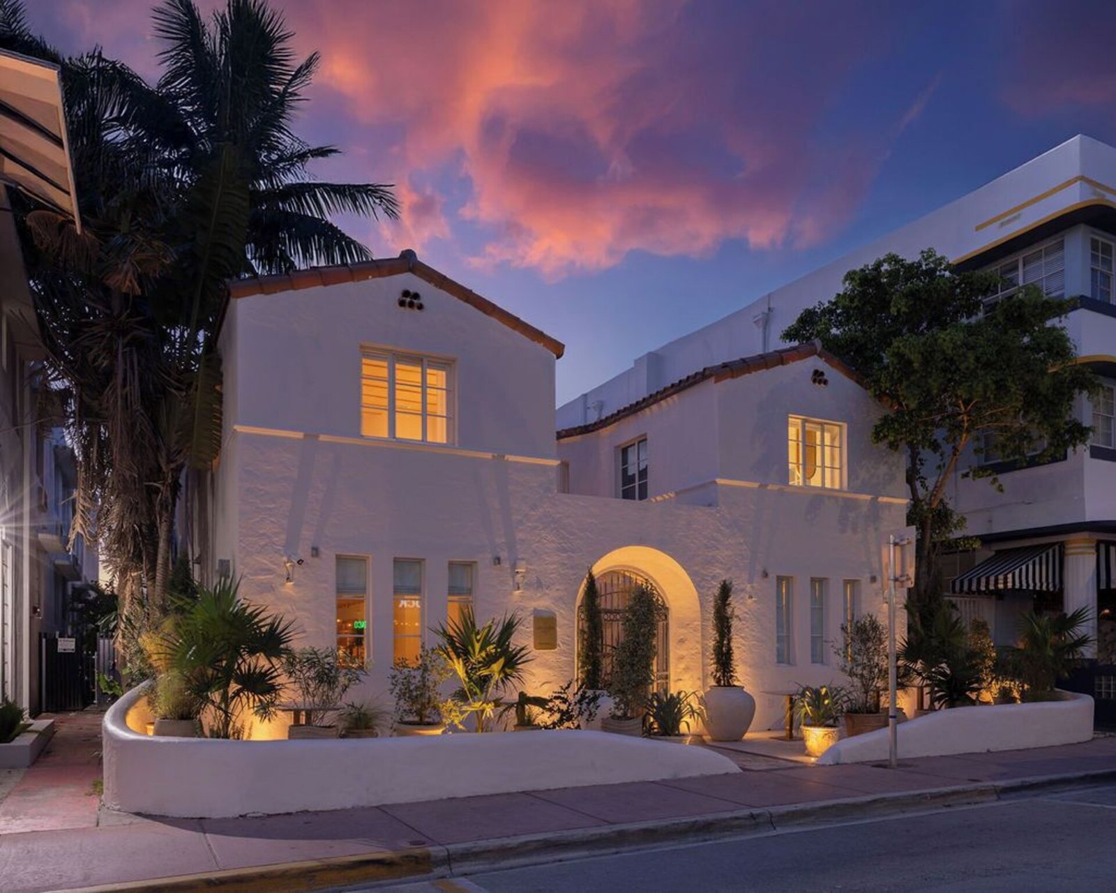 Donatella Boutique Hotel, backstory