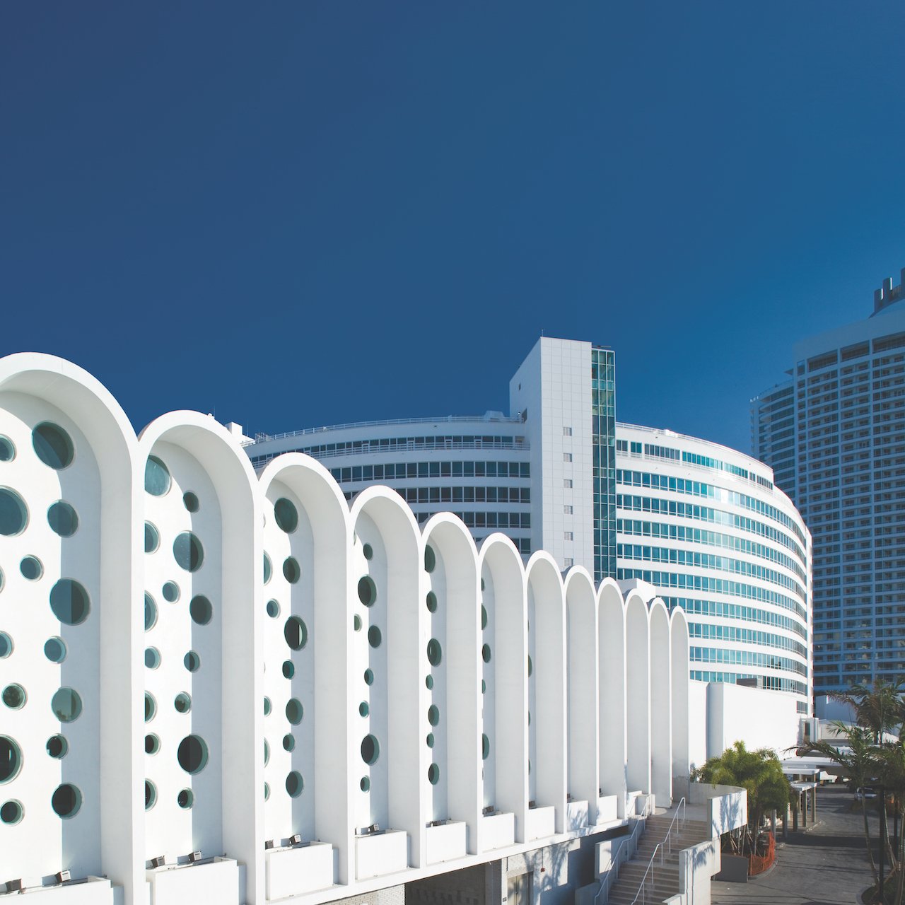 Fontainebleau Miami Beach, backstory