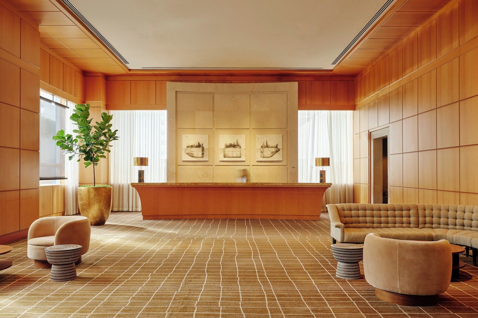 Four Seasons Hotel Miami, vibe