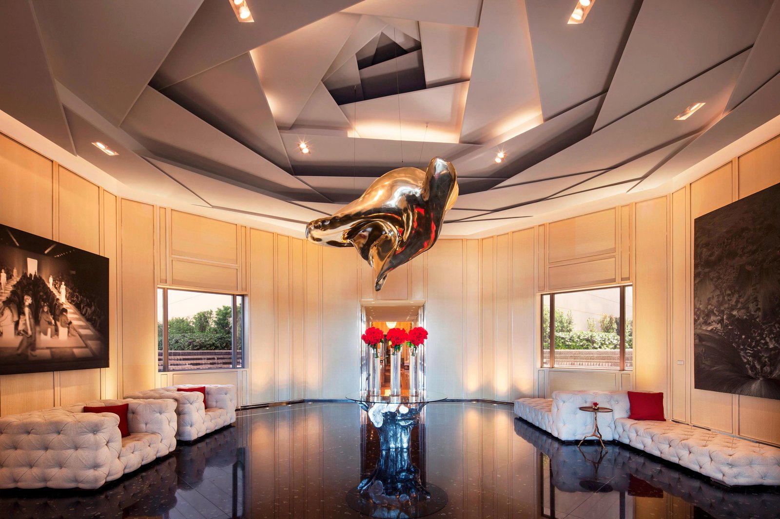 The St. Regis Bal Harbour Resort, vibe