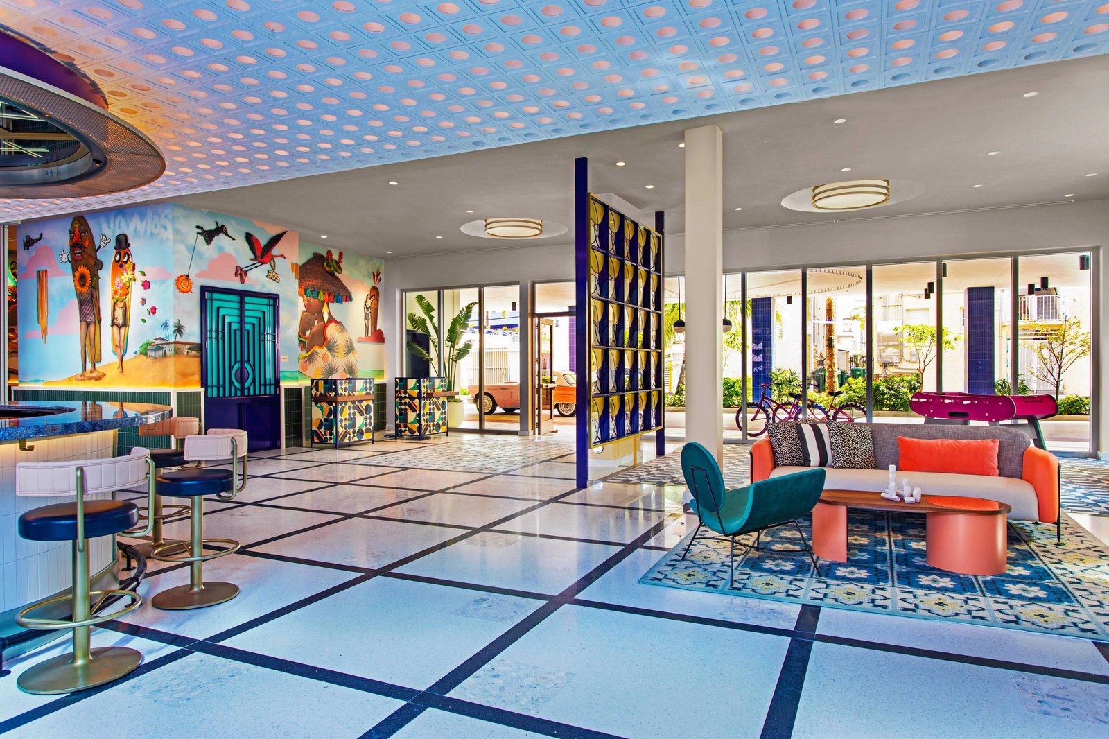 Moxy Miami South Beach, eat & drink