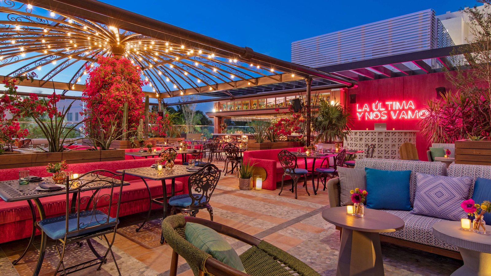 Moxy Miami South Beach, eat & drink