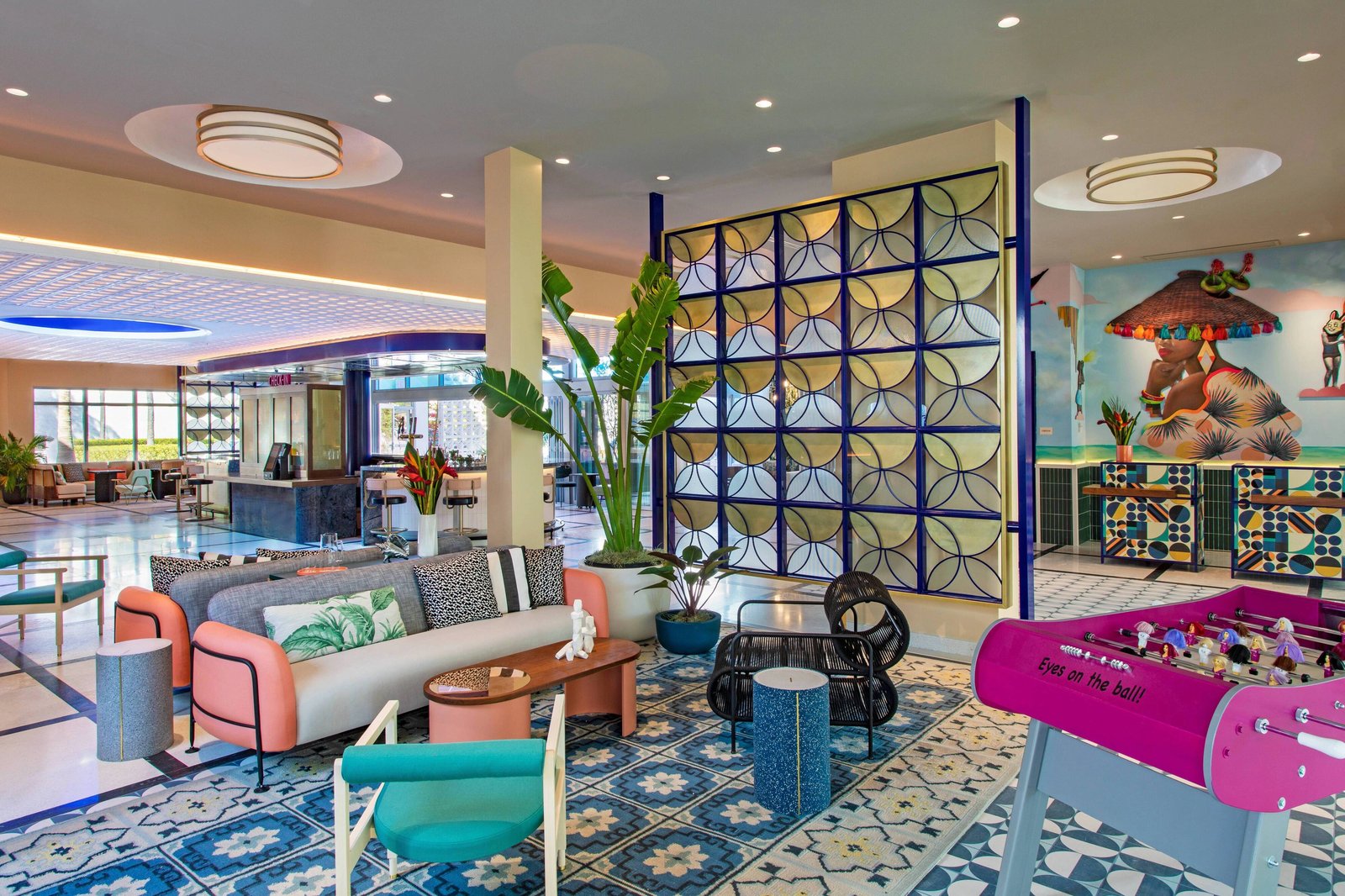 Moxy Miami South Beach, eat & drink