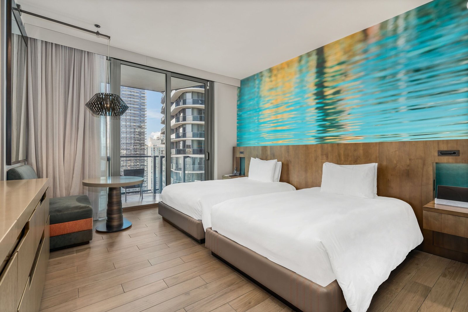 EAST Miami, rooms