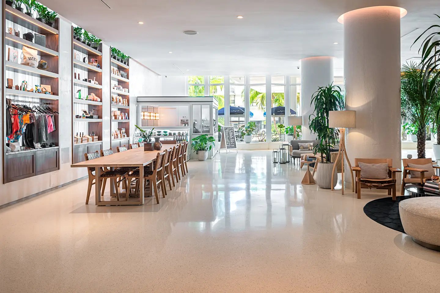 Nautilus Sonesta Miami Beach, vibe
