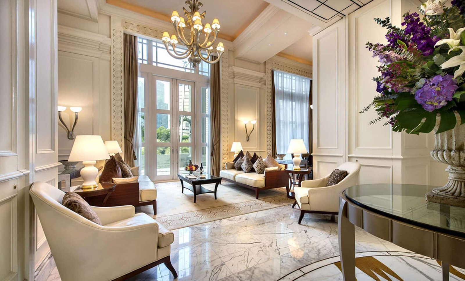 The Fullerton Hotel Singapore — vibe