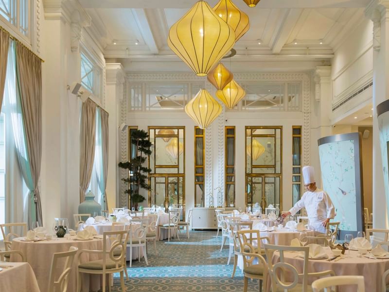 The Fullerton Hotel Singapore, at the table