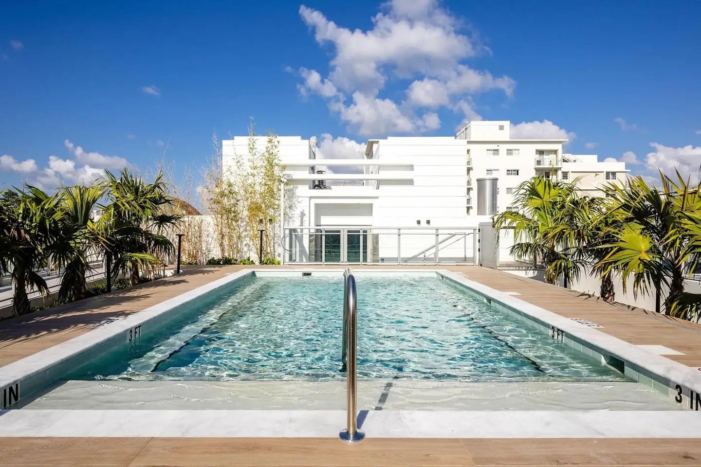 Hotel Rendale Miami Beach