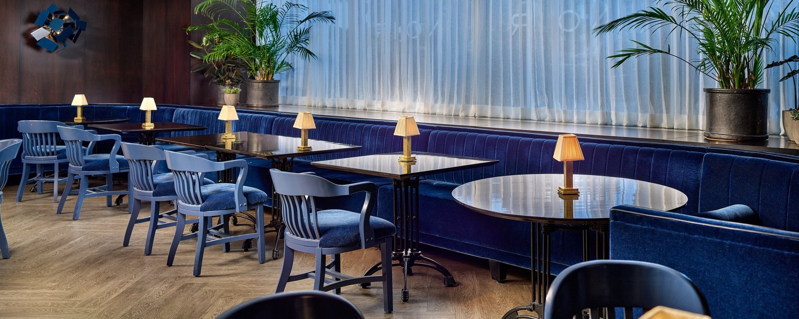 The Charles Hotel, noir bar