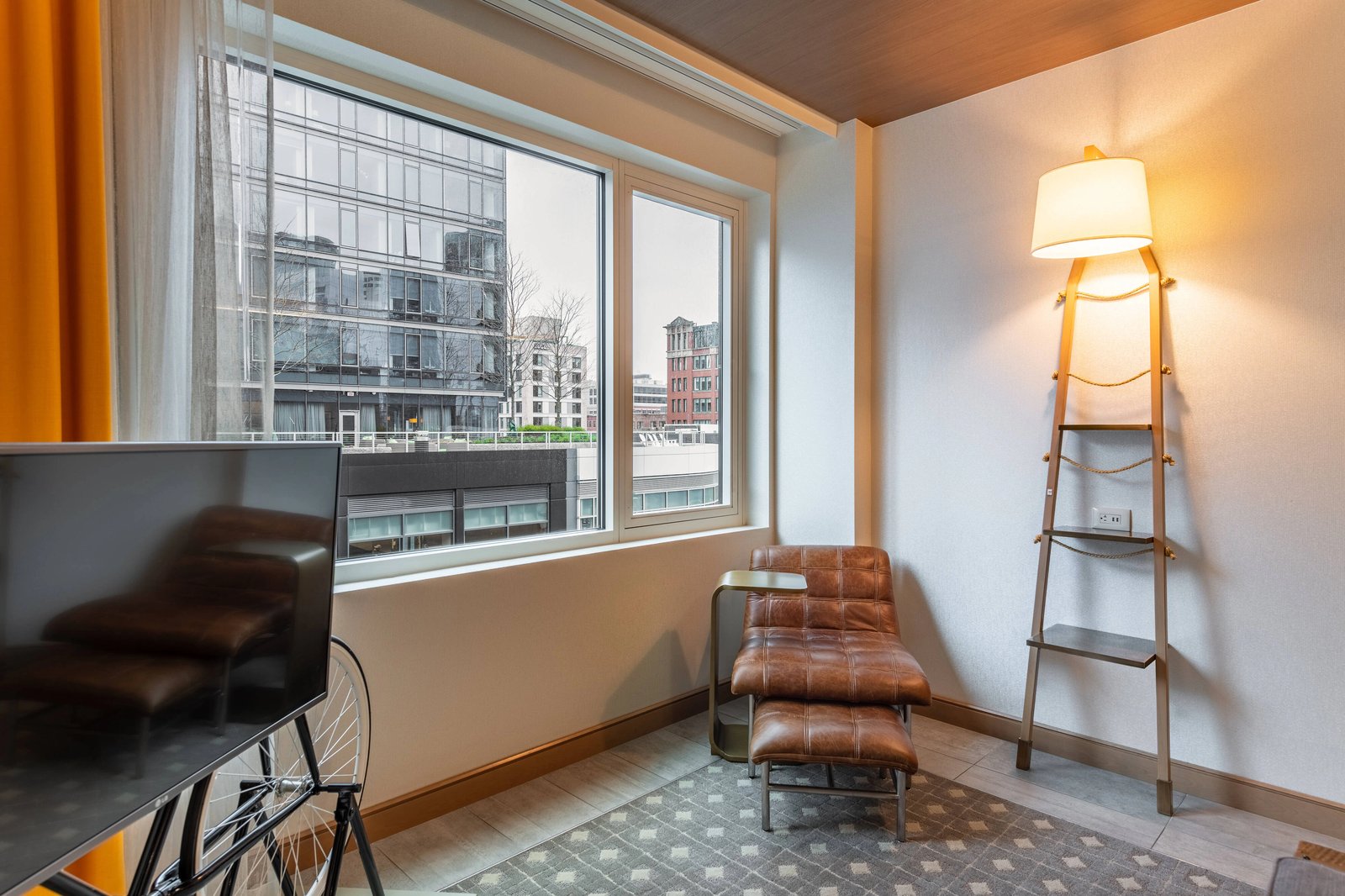 The Envoy Hotel, Autograph Collection, rooms